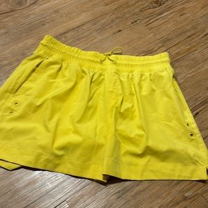 Old Navy yellow shorts